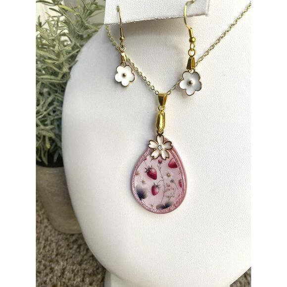 Handmade Resin Pink Strawberry and White 3 Piece Jewelry Set - Picture 5 of 5
